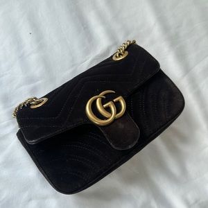 Gucci Black Velvet Marmont Bag in size Small